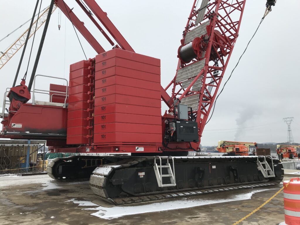 2015 Manitowoc MLC300 Crawler Crane