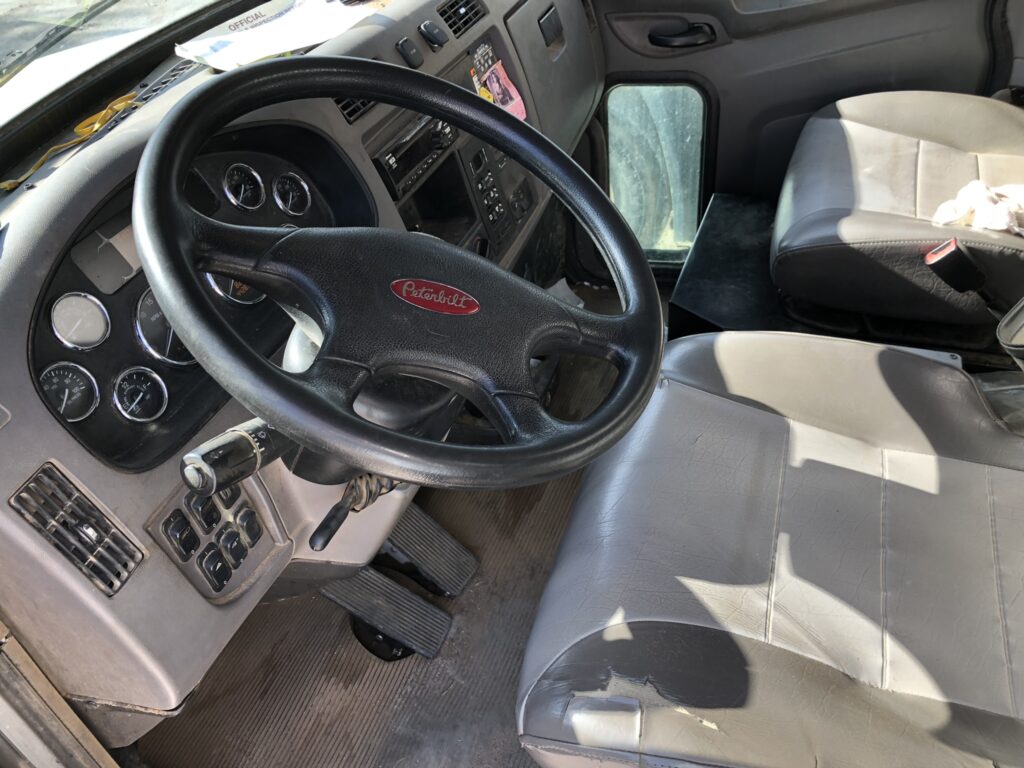 2015 Peterbilt 348 Fuel/Lube Truck