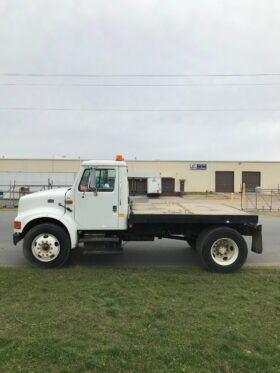 2000 International 4700 Attenuator Truck
