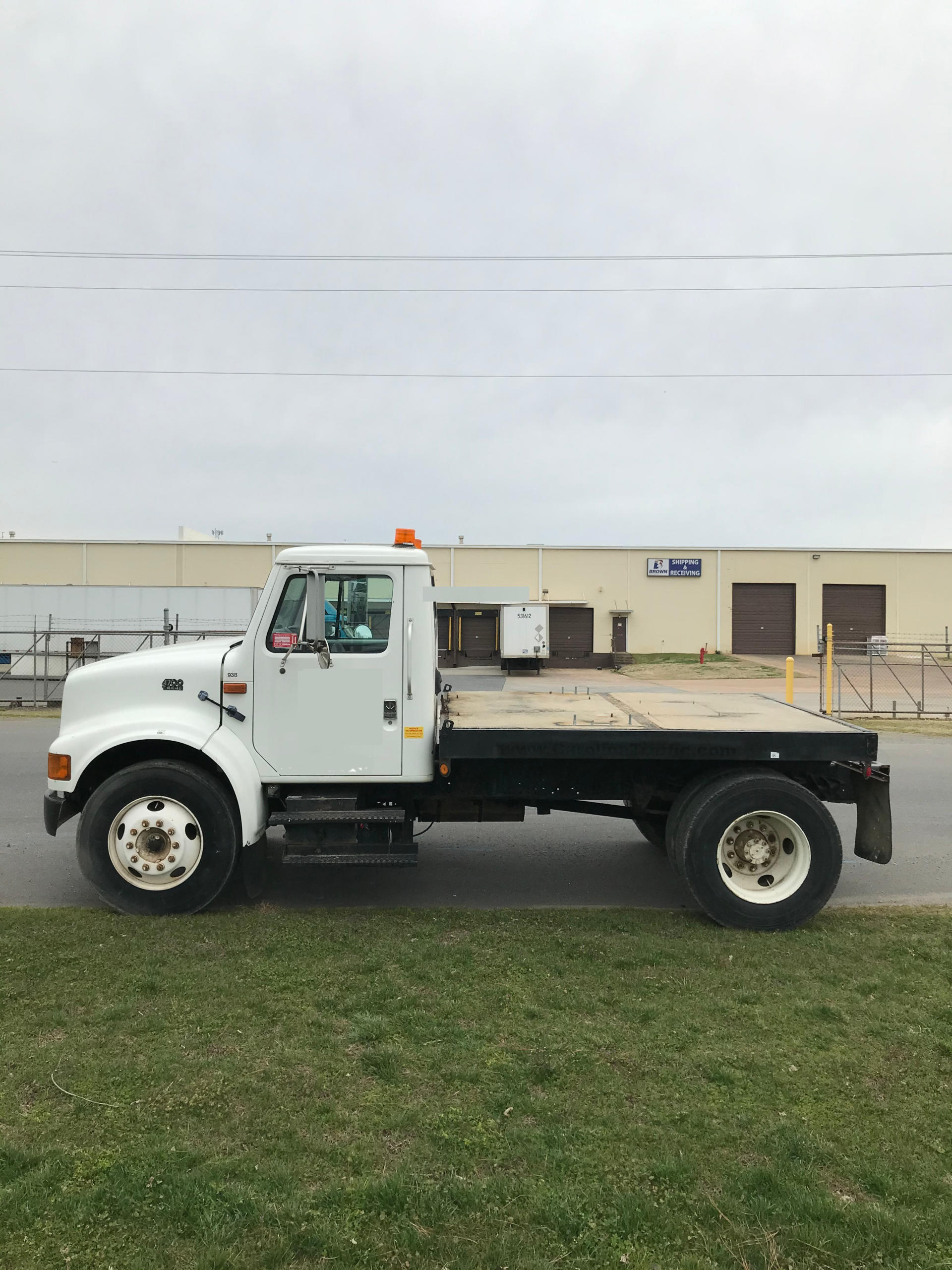 2000 International 4700 Attenuator Truck