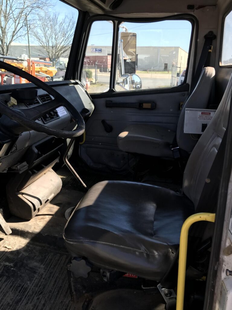 1999 Freightliner FL-70 Attenuator Truck