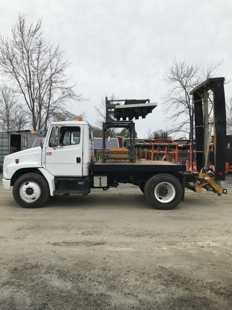 1999 Freightliner 4700 Attenuator Trucks
