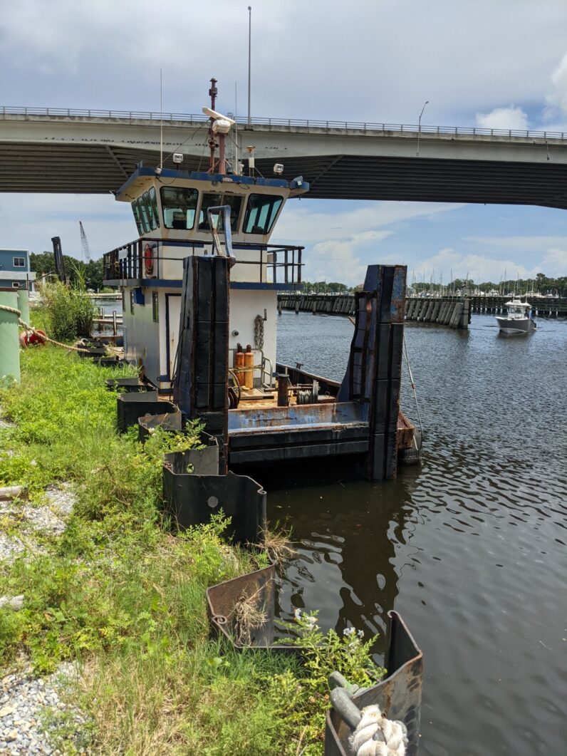 2000 Progressive Industrial Goliath Pushboat