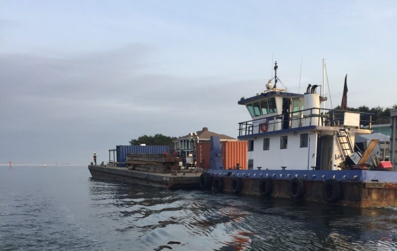 2000 Progressive Industrial Goliath Pushboat