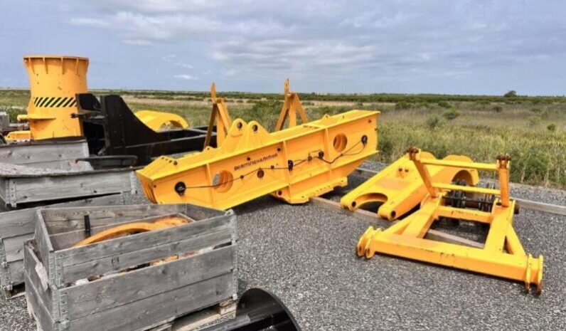 Junttan HHx300 Hydraulic Impact Hammer