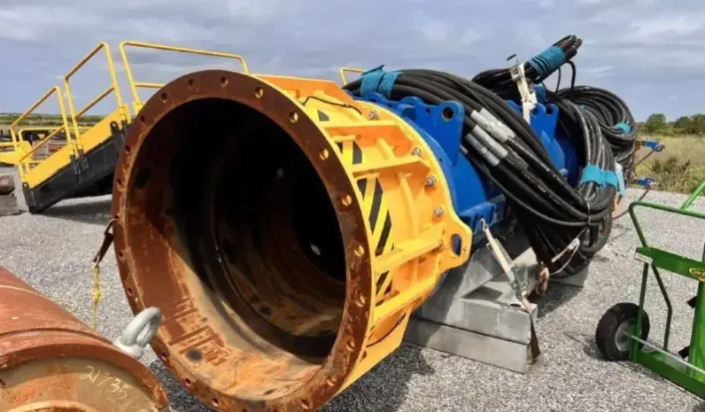 Junttan HHx300 Hydraulic Impact Hammer