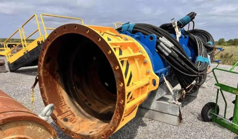 Junttan HHx300 Hydraulic Impact Hammer