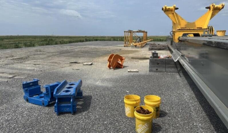 Junttan HHx300 Hydraulic Impact Hammer