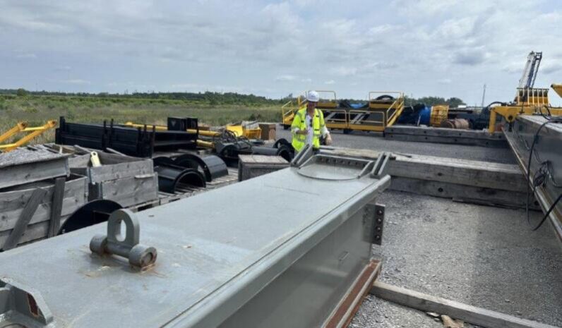 Junttan HHx300 Hydraulic Impact Hammer